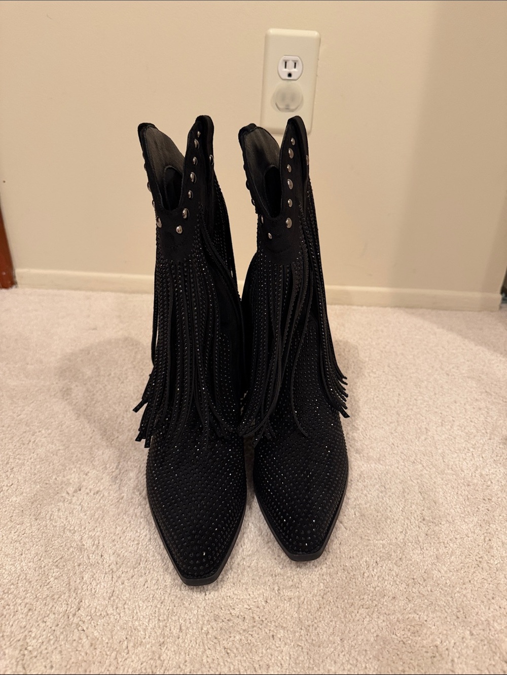 Women's Black Fringe Pointed-Toe cowboy Boots
